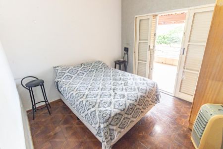 Casa à venda com 280m², 4 quartos e 5 vagas Casa à venda com 280m², 4 quartos e 5 vagasQuarto 2