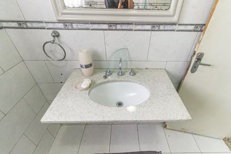 Casa à venda com 280m², 4 quartos e 5 vagas Casa à venda com 280m², 4 quartos e 5 vagasBanheiro