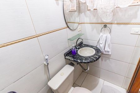 Casa à venda com 280m², 4 quartos e 5 vagas Casa à venda com 280m², 4 quartos e 5 vagasBanheiro da Suíte 2