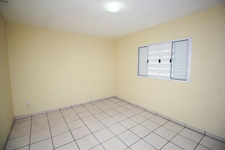 Quarto de casa para alugar com 1 quarto, 60m² em Vila Lucinda, Santo André