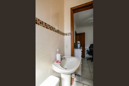 Casa à venda com 90m², 2 quartos e 2 vagas Casa à venda com 90m², 2 quartos e 2 vagasBanheiro da Suíte 2