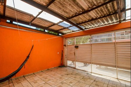 Casa à venda com 90m², 2 quartos e 2 vagas Casa à venda com 90m², 2 quartos e 2 vagasGaragem