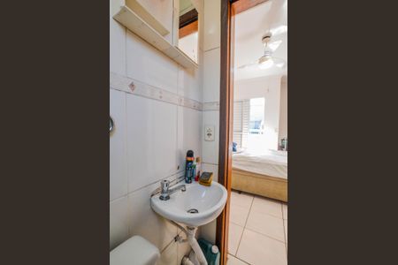 Casa à venda com 90m², 2 quartos e 2 vagas Casa à venda com 90m², 2 quartos e 2 vagasBanheiro da Suíte 1