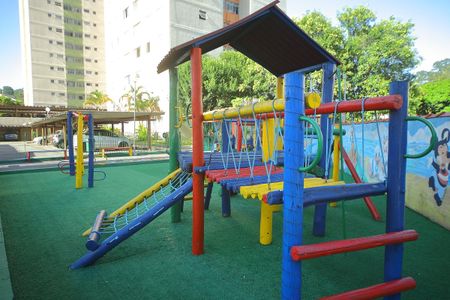 Apartamento para alugar com 79m², 3 quartos e 1 vagaÁrea comum - Playground