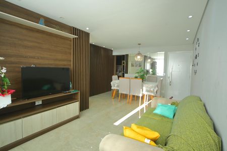 Apartamento para alugar com 79m², 3 quartos e 1 vagaSala
