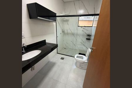 Casa para alugar com 400m², 4 quartos e 4 vagasBanheiro