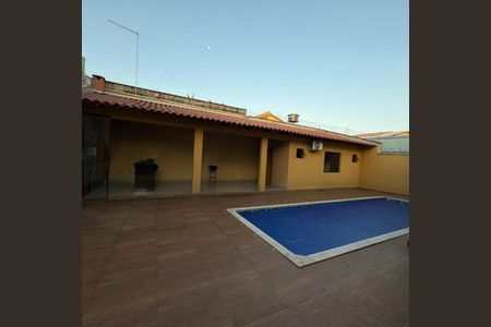 Casa para alugar com 400m², 4 quartos e 4 vagasPiscina