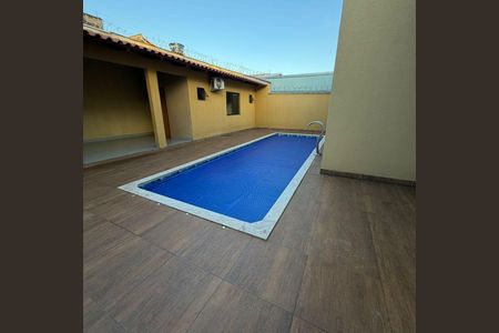 Casa para alugar com 400m², 4 quartos e 4 vagasPiscina