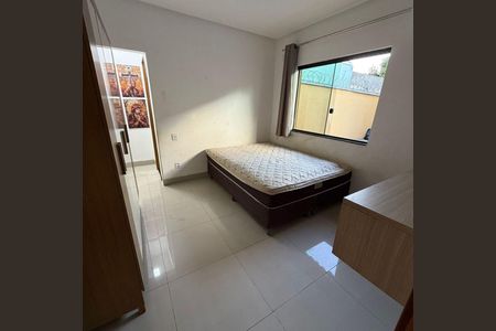 Quarto de casa para alugar com 4 quartos, 400m² em Vila Brasilia, Goiânia