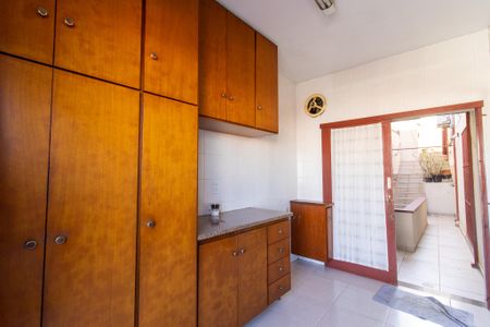 Casa à venda com 257m², 4 quartos e 3 vagasCozinha