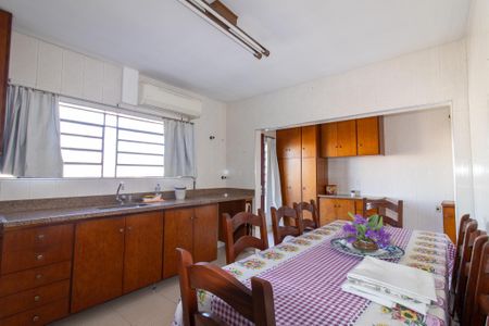Casa à venda com 257m², 4 quartos e 3 vagasCozinha