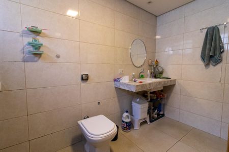 Casa à venda com 257m², 4 quartos e 3 vagasCasa 2 Banheiro