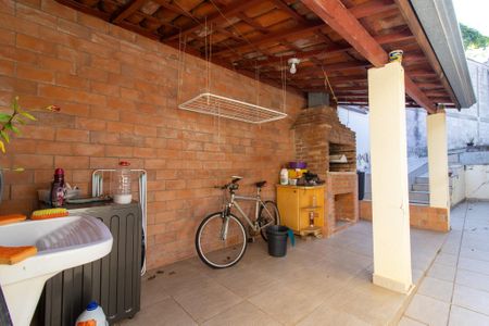 Casa à venda com 257m², 4 quartos e 3 vagasÁrea externa