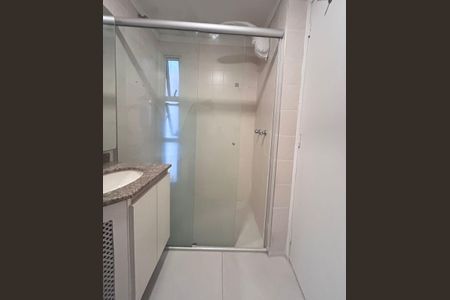 Apartamento à venda com 75m², 3 quartos e 2 vagas Apartamento à venda com 75m², 3 quartos e 2 vagasBanheiro