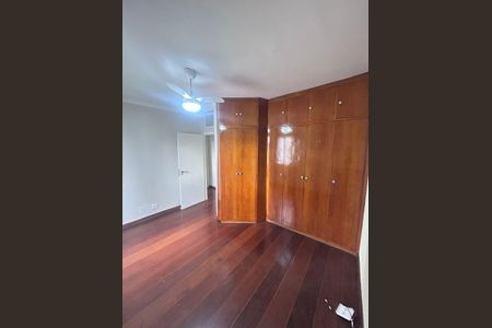 Apartamento à venda com 75m², 3 quartos e 2 vagas Apartamento à venda com 75m², 3 quartos e 2 vagasQuarto