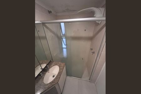 Apartamento à venda com 75m², 3 quartos e 2 vagas Apartamento à venda com 75m², 3 quartos e 2 vagasBanheiro