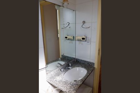 Apartamento à venda com 75m², 3 quartos e 1 vaga Apartamento à venda com 75m², 3 quartos e 1 vagaBanheiro da Suíte 3