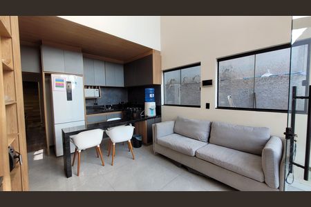 Casa para alugar com 155m², 2 quartos e 2 vagas Casa para alugar com 155m², 2 quartos e 2 vagasSala