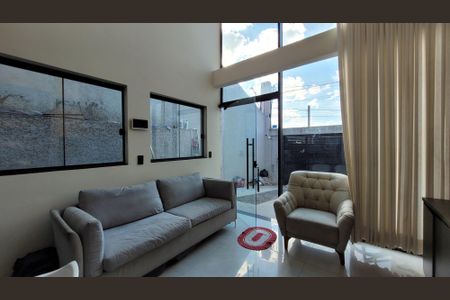 Sala de casa para alugar com 2 quartos, 155m² em Vila Vermont, Itaquaquecetuba
