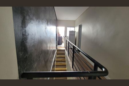 Casa para alugar com 155m², 2 quartos e 2 vagas Casa para alugar com 155m², 2 quartos e 2 vagasEscadas
