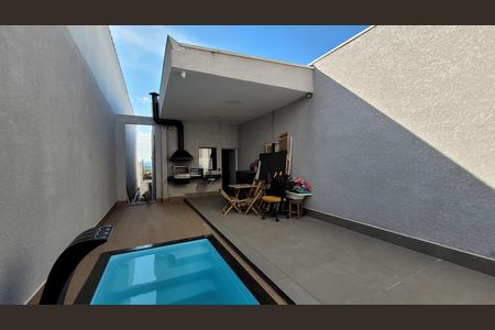 Casa para alugar com 155m², 2 quartos e 2 vagas Casa para alugar com 155m², 2 quartos e 2 vagasÁrea Gourmet e piscina