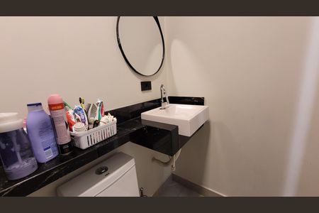 Casa para alugar com 155m², 2 quartos e 2 vagas Casa para alugar com 155m², 2 quartos e 2 vagasBanheiro Social