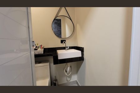 Casa para alugar com 155m², 2 quartos e 2 vagas Casa para alugar com 155m², 2 quartos e 2 vagasBanheiro Social