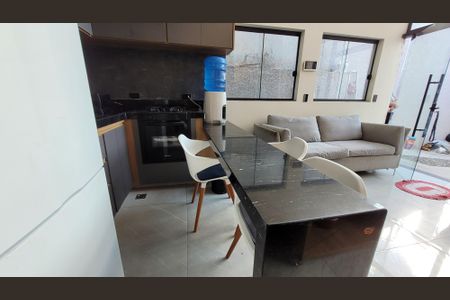 Casa para alugar com 155m², 2 quartos e 2 vagas Casa para alugar com 155m², 2 quartos e 2 vagasCozinha