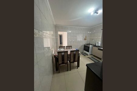 Casa à venda com 125m², 2 quartos e 2 vagas