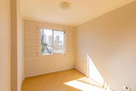 Quarto 1 de apartamento para alugar com 3 quartos, 67m² em Novo Mundo, Curitiba