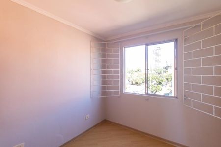 Quarto 2 de apartamento para alugar com 3 quartos, 67m² em Novo Mundo, Curitiba
