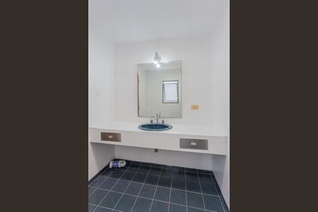 Apartamento à venda com 204m², 3 quartos e 2 vagasBanheiro da Suíte