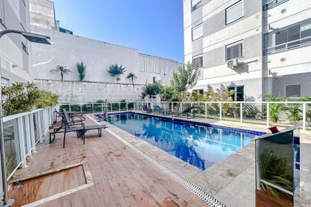 Apartamento à venda com 46m², 2 quartos e sem vagaÁrea comum - Piscina