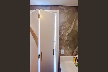 Apartamento à venda com 46m², 2 quartos e sem vagaBanheiro