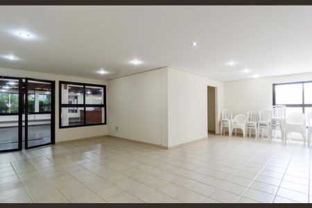 Apartamento para alugar com 66m², 3 quartos e 1 vagaÁrea comum - Salão de festas
