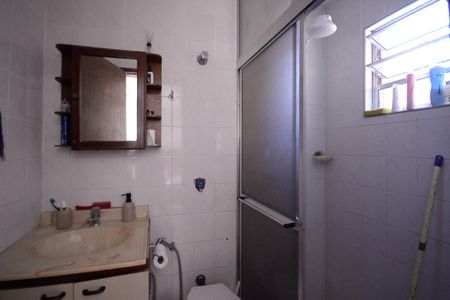 Banheiro Quarto 1 de casa à venda com 3 quartos, 108m² em Vila Arapua, São Paulo