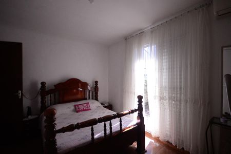 Casa à venda com 108m², 3 quartos e 2 vagas Casa à venda com 108m², 3 quartos e 2 vagasQuarto 1 - Suite