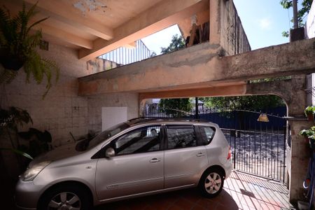 Garagem de casa à venda com 3 quartos, 108m² em Vila Arapua, São Paulo