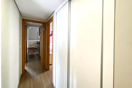 Apartamento à venda com 167m², 4 quartos e 3 vagas Apartamento à venda com 167m², 4 quartos e 3 vagasCorredor