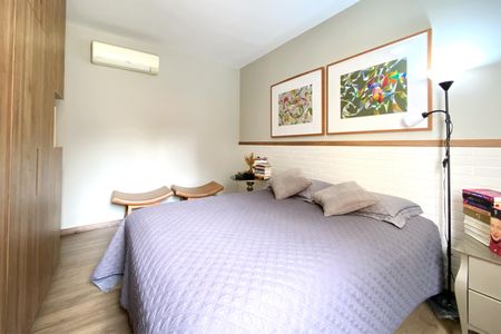 Apartamento à venda com 167m², 4 quartos e 3 vagas Apartamento à venda com 167m², 4 quartos e 3 vagasSuite 1