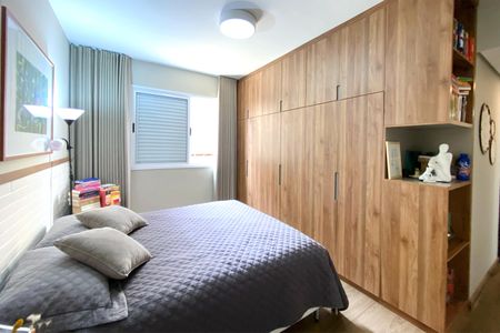 Apartamento à venda com 167m², 4 quartos e 3 vagas Apartamento à venda com 167m², 4 quartos e 3 vagasSuite 1
