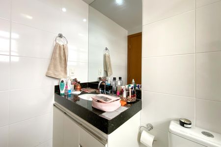Apartamento à venda com 167m², 4 quartos e 3 vagas Apartamento à venda com 167m², 4 quartos e 3 vagasBanheiro da Suíte 3