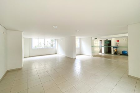 Apartamento à venda com 167m², 4 quartos e 3 vagas Apartamento à venda com 167m², 4 quartos e 3 vagasÁrea comum