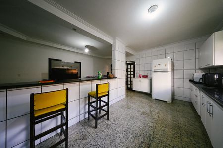 Casa para alugar com 330m², 3 quartos e 1 vagaCozinha