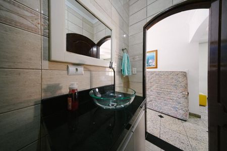 Casa para alugar com 330m², 3 quartos e 1 vagaBanheiro