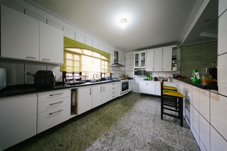 Casa para alugar com 330m², 3 quartos e 1 vagaCozinha