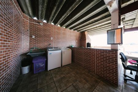 Casa para alugar com 330m², 3 quartos e 1 vagaÁrea de Serviço