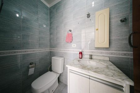 Casa para alugar com 330m², 3 quartos e 1 vagaBanheiro da Suíte 2