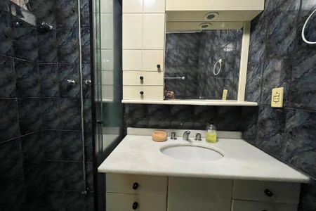 Banheiro da Suíte de apartamento à venda com 3 quartos, 90m² em Leblon, Rio de Janeiro