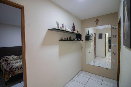 Casa de condomínio à venda com 140m², 2 quartos e sem vaga Casa de condomínio à venda com 140m², 2 quartos e sem vagaHALL DOS QUARTOS